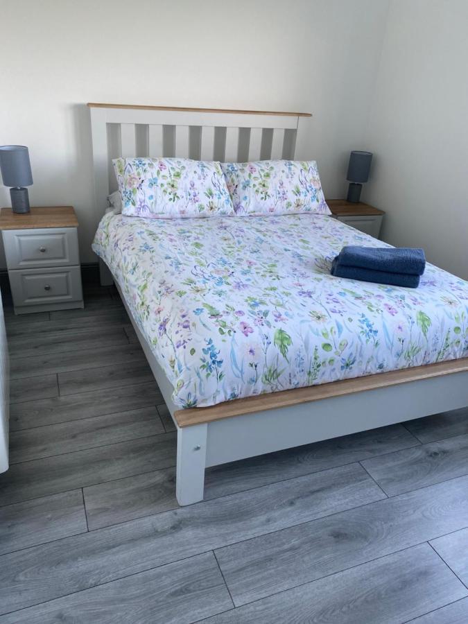 Hill Top View Apartment Лехинч Екстериор снимка