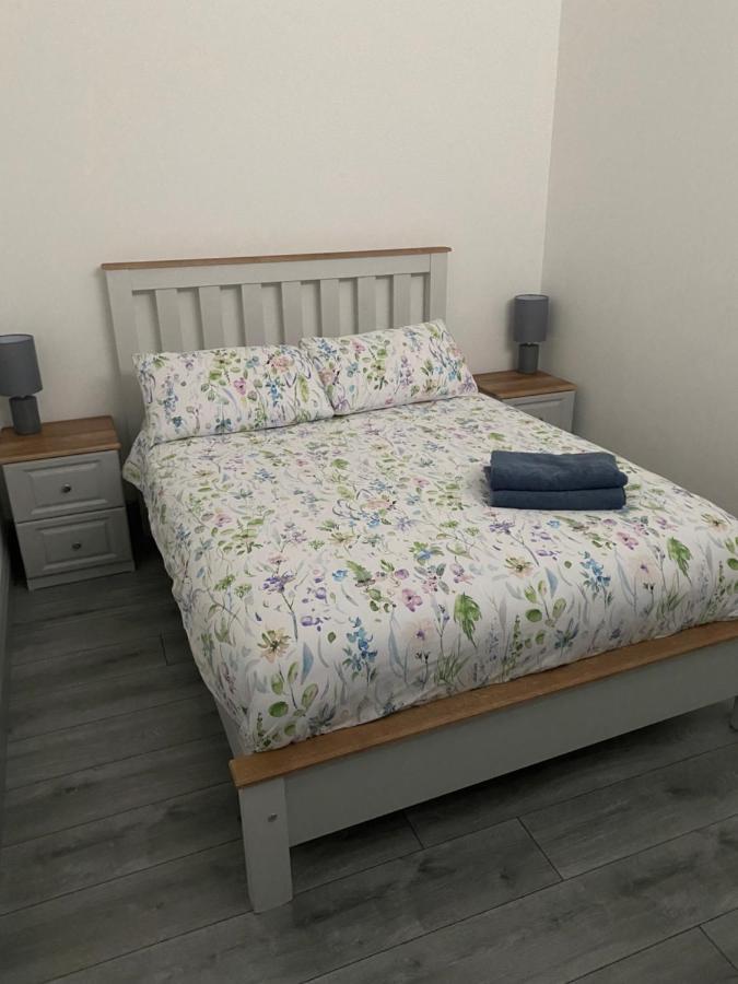 Hill Top View Apartment Лехинч Екстериор снимка
